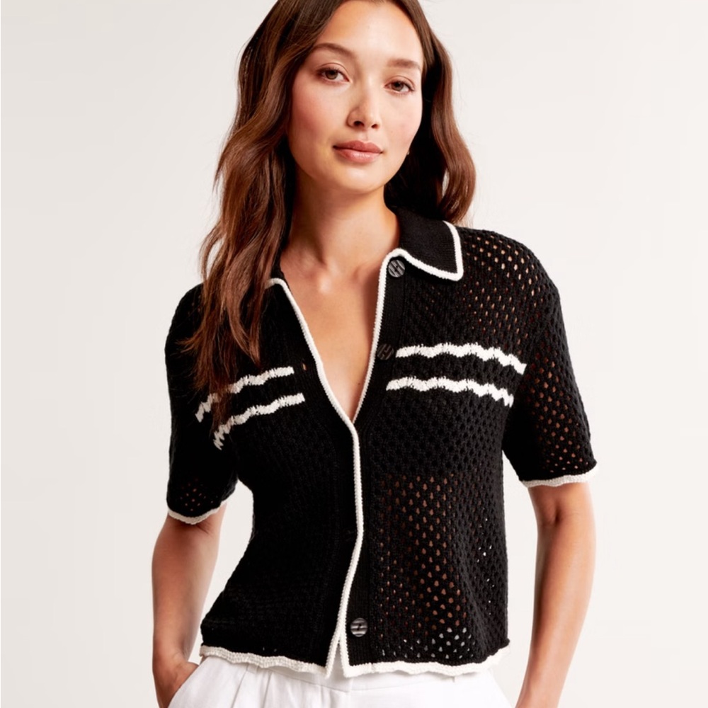 Abercrombie & Fitch Black and White Knit Cardigan